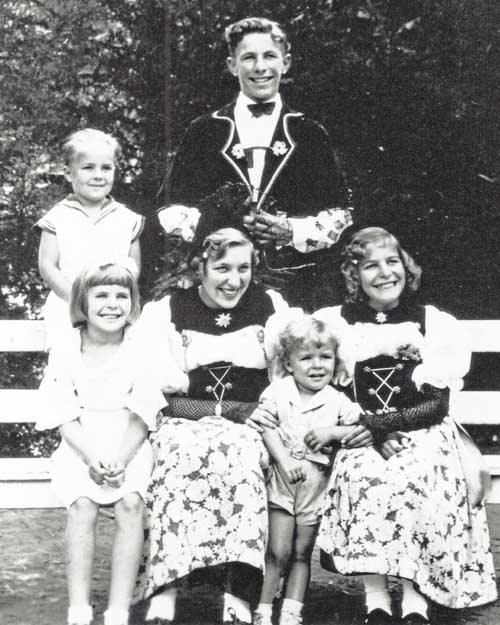 Fraunfelder children in the late 1930s Fraunfelder children in the late 1930s
